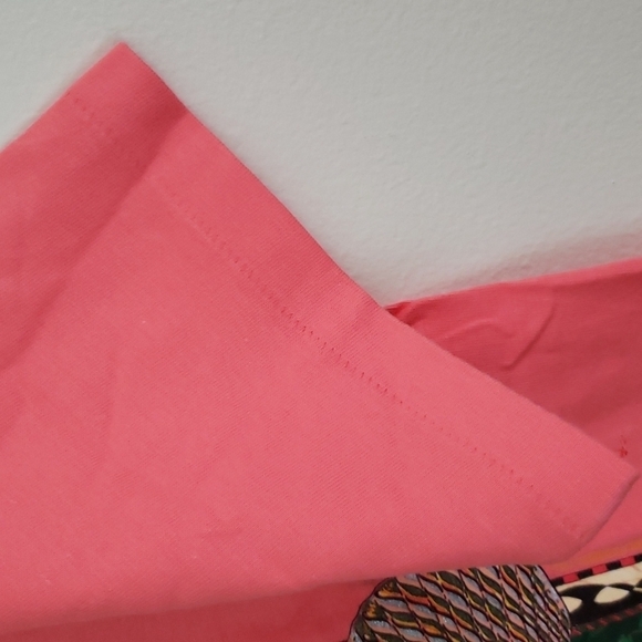 Single stitch shed aquarium pink tee shirt, beefy Hanes tag, koy fish - Picture 3 of 5